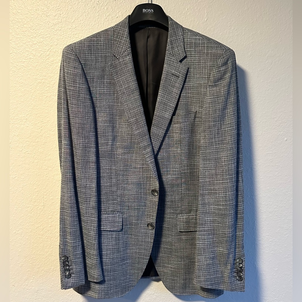 Boss “Tailored” 38R  Grey Stretch Fabric Sport Coat.